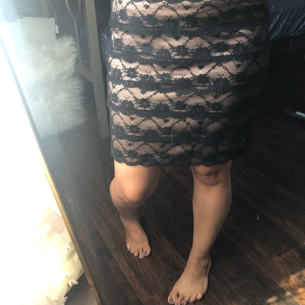 🌼3/ for 10 🌼SM Forever 21 lace skirt.
